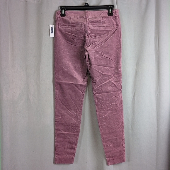 Old Navy Women's Skinny Pants in Mauve - Picture 3 of 5